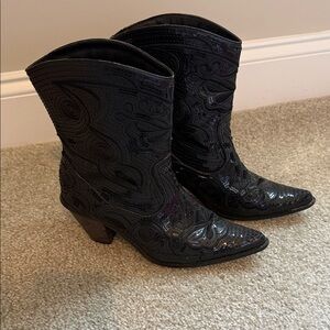 Chic Black Patterned Heeled Sequined Boots